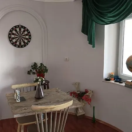 Comfortable Big House With 3 Bedrooms And Big Living Appartement *