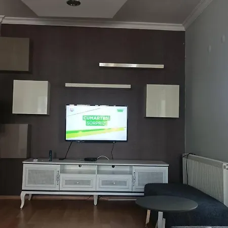 Comfortable Big House With 3 Bedrooms And Big Living Bornova
